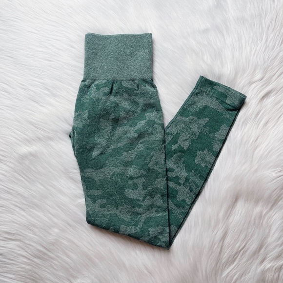 Nvgtn Camo Seamless Leggings - Picture 3 of 5